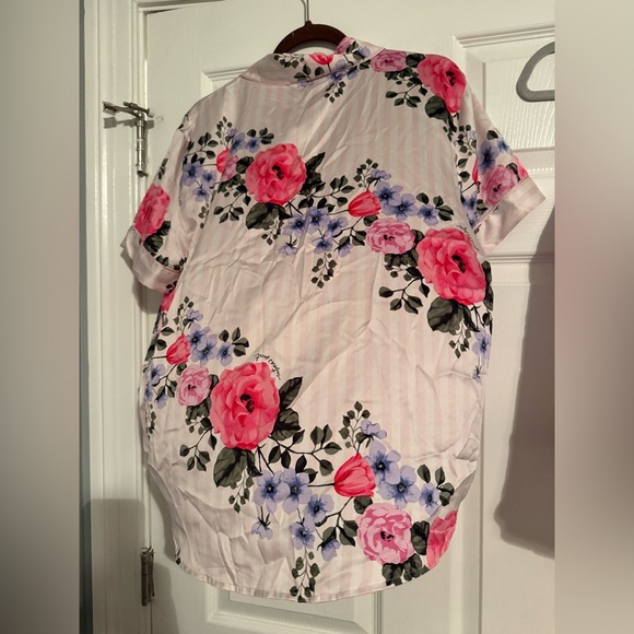 Victoria's Secret Floral Pajama Set with Pink and Blue 3 piece set - Picture 4 of 8